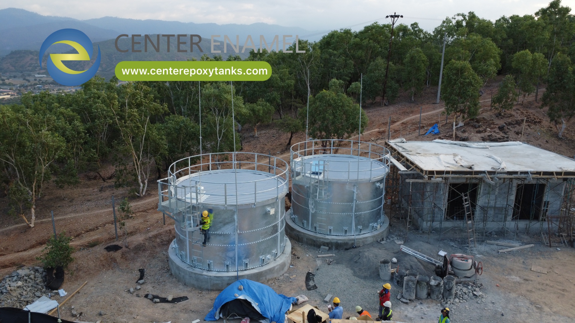 1750745988633617.jpg Hot-Dipped Galvanized Bolted Tanks (2).jpg